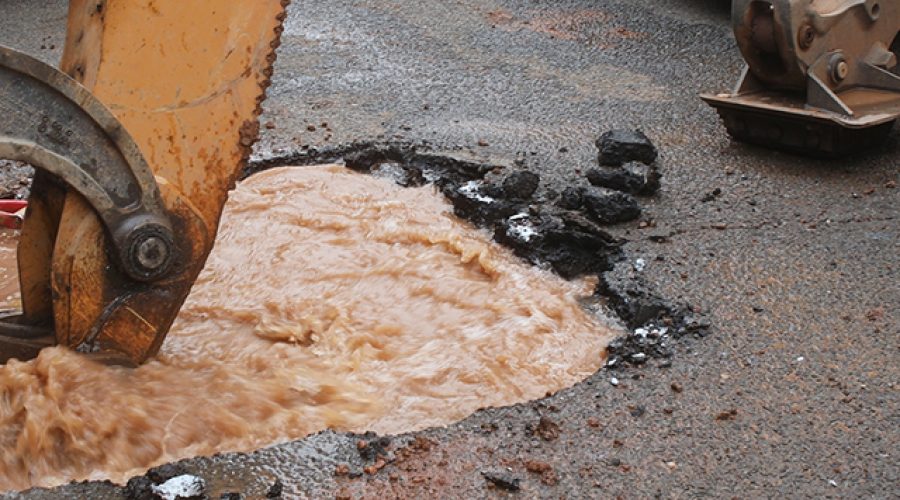 ▷8 Signs You Have a Water Main Leak in San Diego