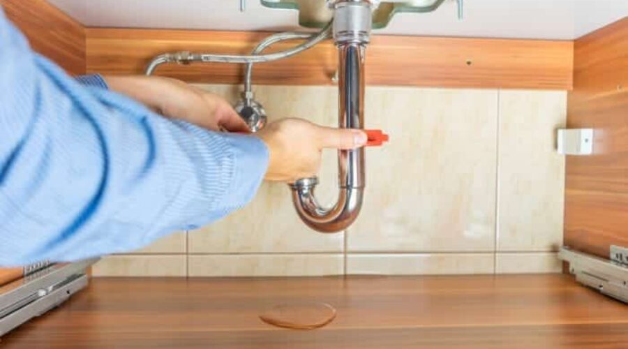 ▷How To Deal With Kitchen Leaks In San Diego?